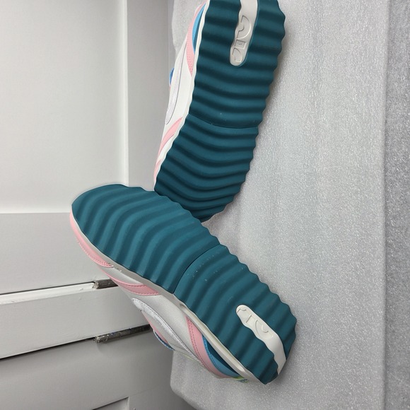 Rare Nike Women's Air Max Dawn 'Pastel' Size 8 - White/Soft Pink - Picture 10 of 12